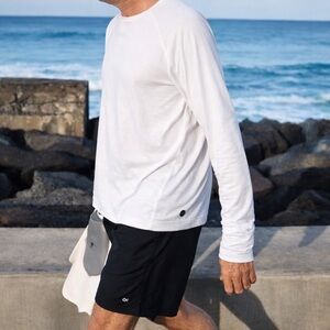 NEW Outerknown UPF 30 Men’s Sun Shirt XXL